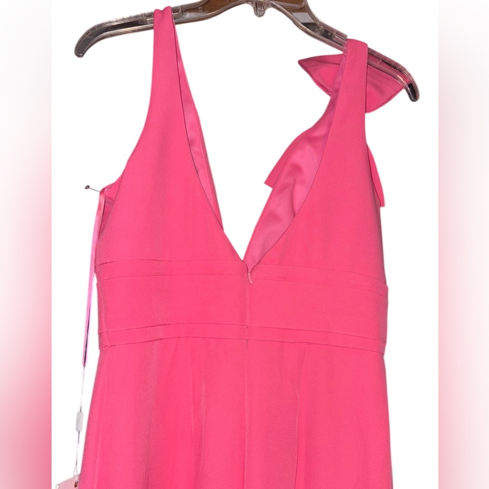 Elegant Pink Bow-Shoulder V-Neck Evening Gown - Picture 7 of 9